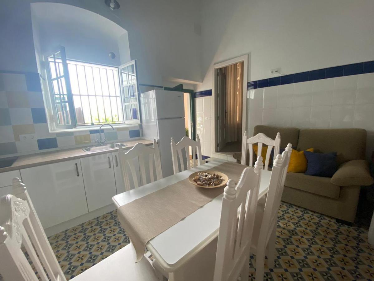 Apartamentos El Arco Conil De La Frontera Exterior photo