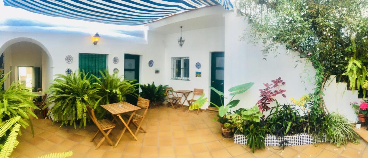 Apartamentos El Arco Conil De La Frontera Exterior photo